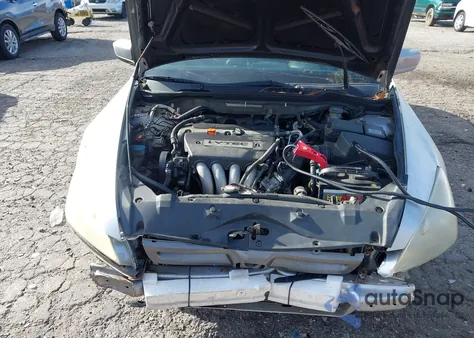 2004 Honda Accord 2.4 Dx z USA, uszkodzony, nr VIN 1HGCM56124A005541